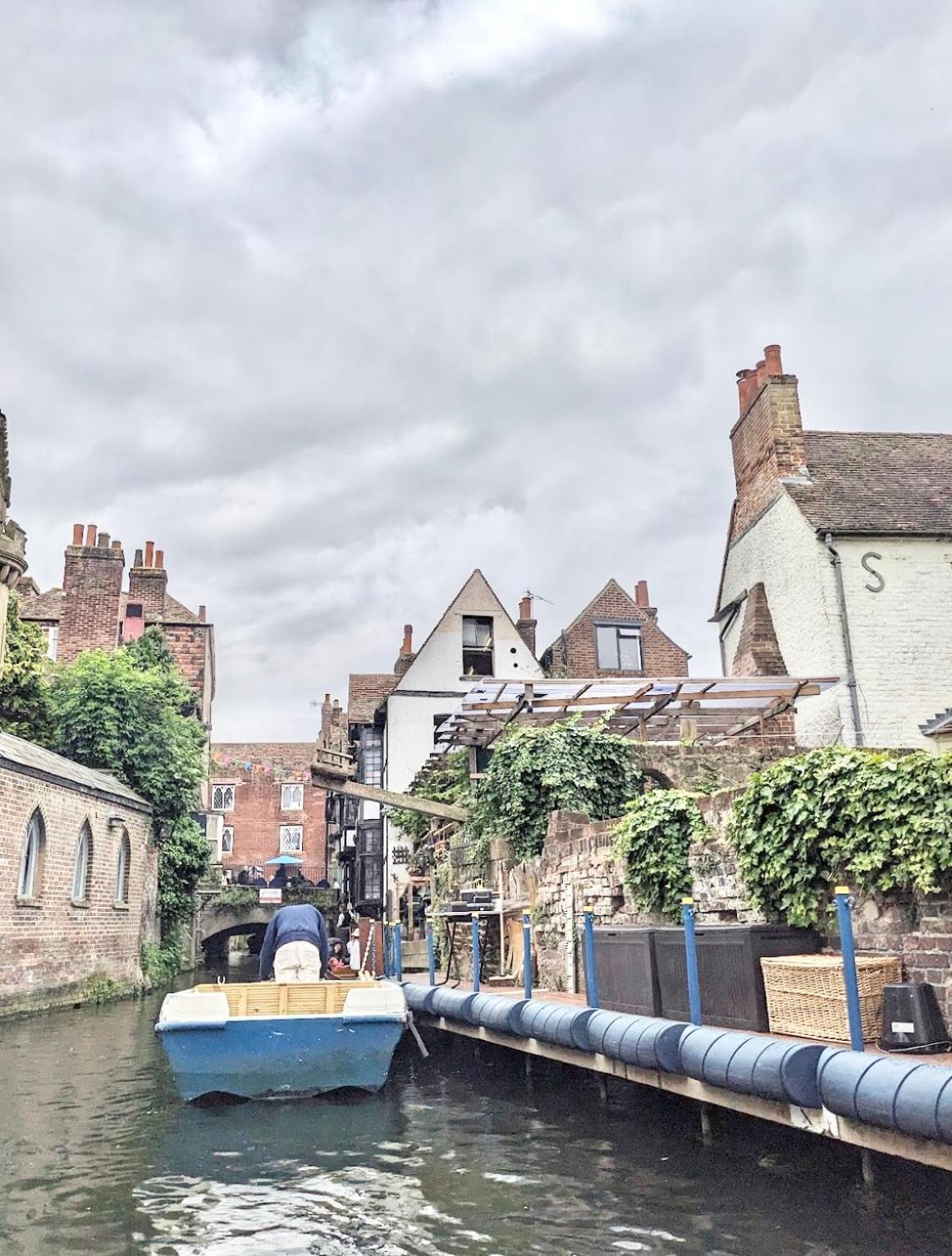 Cathedral Views In Centre Apartment Canterbury